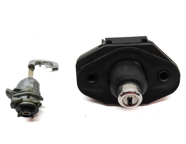 Thumbnail 2: 2011 BMW 750i F01 FRONT LEFT DRIVER DOOR & TRUNK LOCK CYLINDER SKELETON KEY SET
