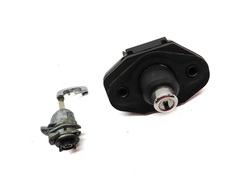 Thumbnail 3: 2011 BMW 750i F01 FRONT LEFT DRIVER DOOR & TRUNK LOCK CYLINDER SKELETON KEY SET