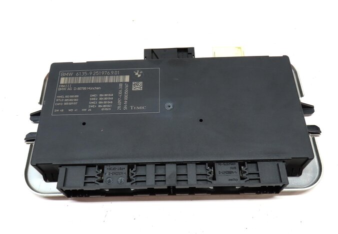 Thumbnail 2: 10-17 BMW 5 6 7 M5 X3 X4 (F06 F10 F12 F25 F26) FRM III BODY LIGHT MODULE 3-PLUG