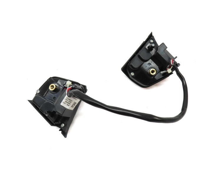 Thumbnail 4: 2011 BMW 750i (F01) STEERING WHEEL LEFT & RIGHT SWITCH BUTTON SET 2 (BLACK)