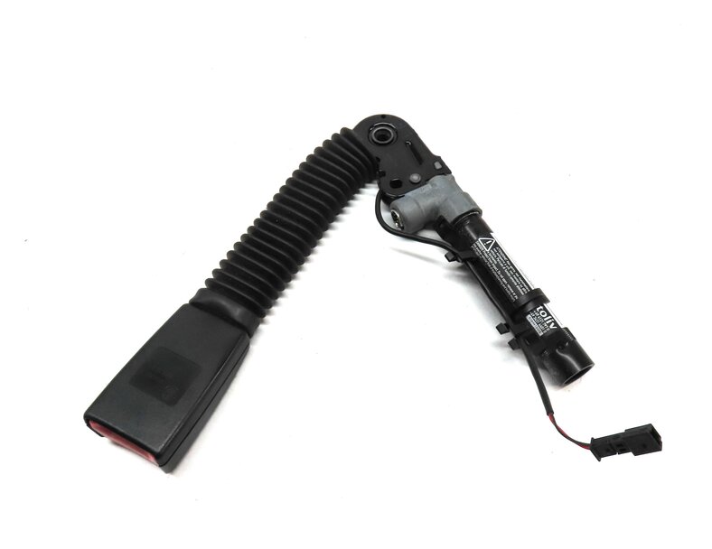 Thumbnail 5: 10-17 BMW 5 7 GT SERIES (F01 F07 F10) FRONT LEFT DRIVER SEATBELT BUCKLE RECEIVER