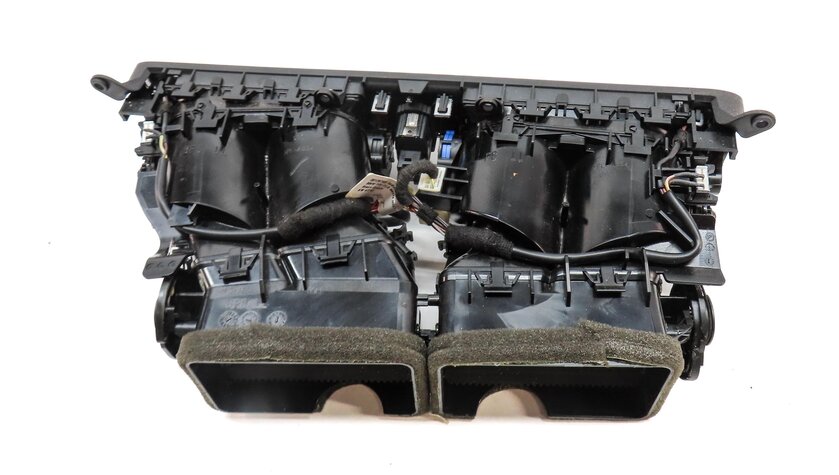 Thumbnail 4: 2011 BMW 750i (F01) FRONT CENTER DASH HVAC A/C HEATER AIR VENT (BLACK) 9115859