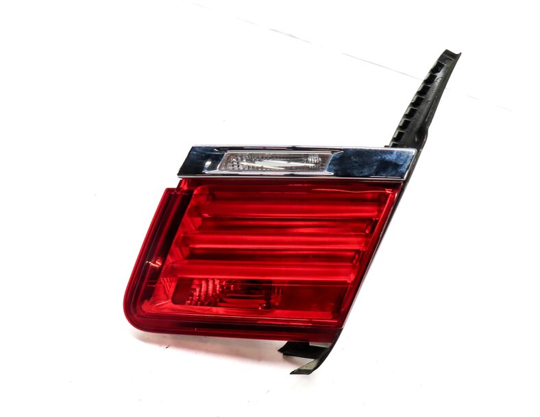 2009-2012 BMW 7 SERIES (F01) RIGHT PASSENGER TRUNK INNER TAILLIGHT LIGHT LAMP