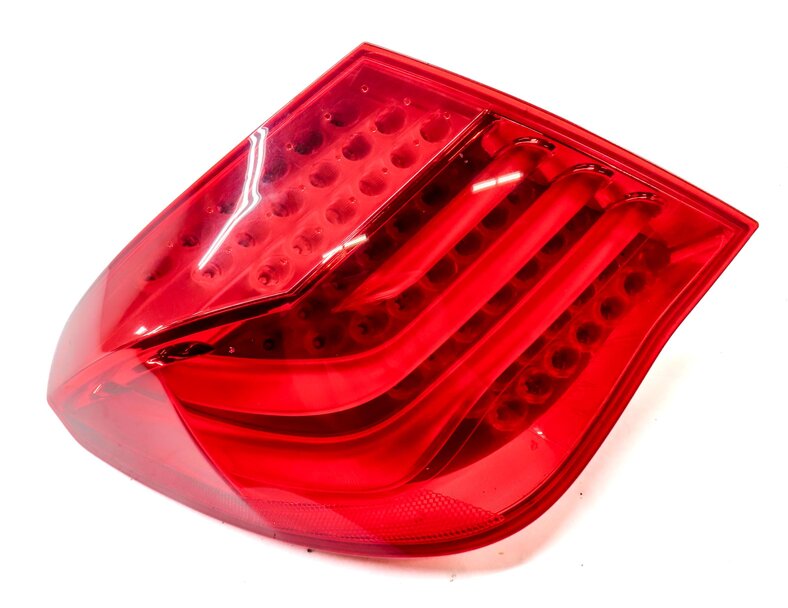 Thumbnail 4: 2009-2012 BMW 7 SERIES (F01) LEFT DRIVER REAR OUTER TAILLIGHT BRAKE LIGHT LAMP