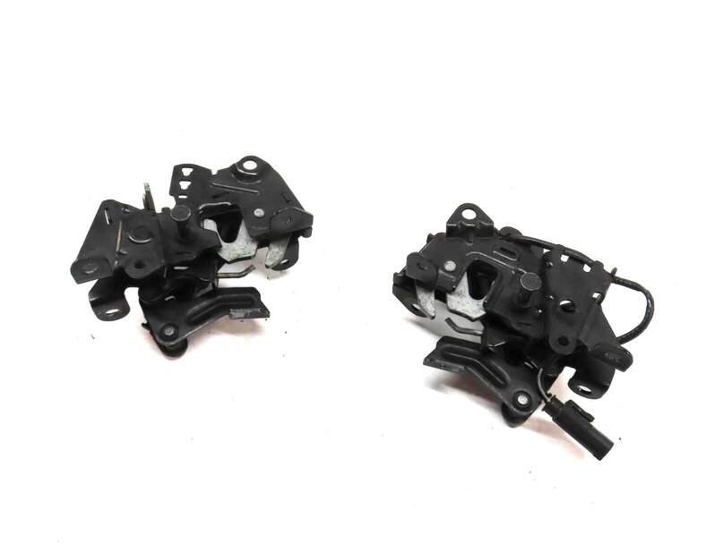 2011 BMW 750i (F01) LEFT & RIGHT HOOD LATCH LOCK SET 2 51237206453 51237183762