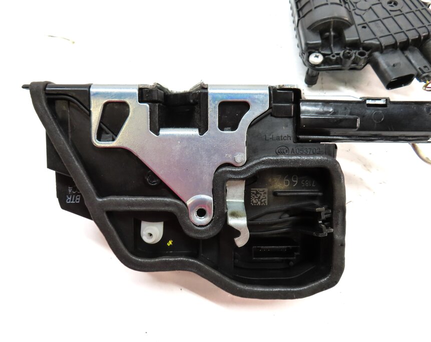 Thumbnail 8: 09-18 BMW 1/2/3/4/5/7/X1 X3 X4 (E87 E90 F01 F10) RIGHT FRONT DOOR LOCK LATCH
