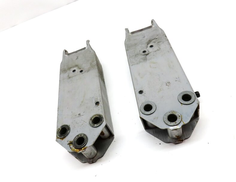 Thumbnail 3: BMW 7 SERIES (F01) FRONT LEFT & RIGHT BUMPER IMPACT REINFORCEMENT BRACKET SET/2