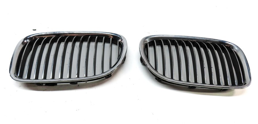 Thumbnail 2: 09-12 BMW 7 SERIES (F01) FRONT LEFT & RIGHT UPPER HOOD GRILLE SET/2 (CHROME)