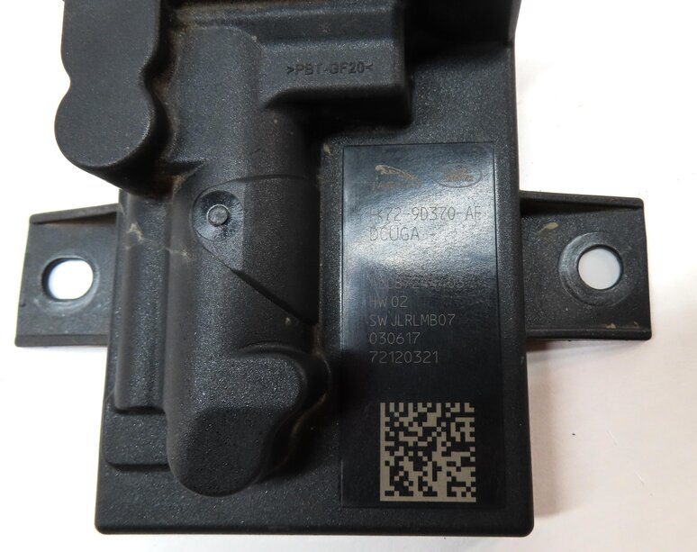 Thumbnail 4: 15-19 JAGUAR E-PACE F-PACE XE XF / LAND ROVER DISCOVERY SPORT - FUEL PUMP MODULE