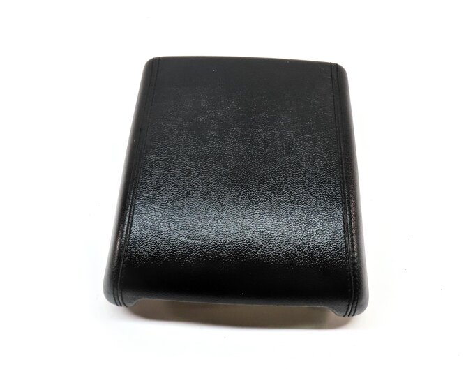 Thumbnail 2: 2015-2019 DISCOVERY SPORT L550 FRONT CENTER CONSOLE ARMREST LID (BLACK LEATHER)