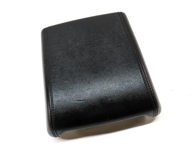 Thumbnail 3: 2015-2019 DISCOVERY SPORT L550 FRONT CENTER CONSOLE ARMREST LID (BLACK LEATHER)