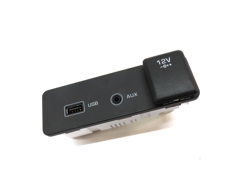 Thumbnail 3: 2017 LAND ROVER DISCOVERY SPORT (L550) USB AUXILIARY 12V SOCKET INPUT JACK PANEL
