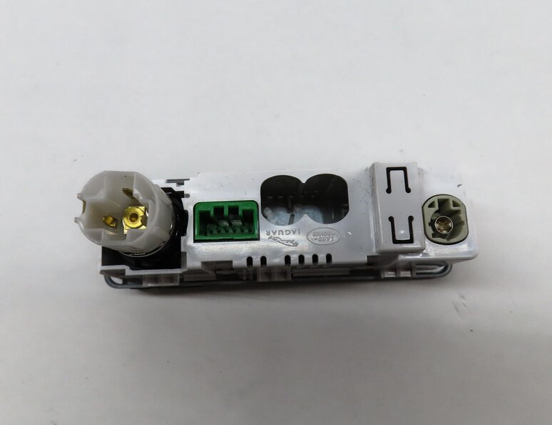 Thumbnail 5: 2017 LAND ROVER DISCOVERY SPORT (L550) USB AUXILIARY 12V SOCKET INPUT JACK PANEL