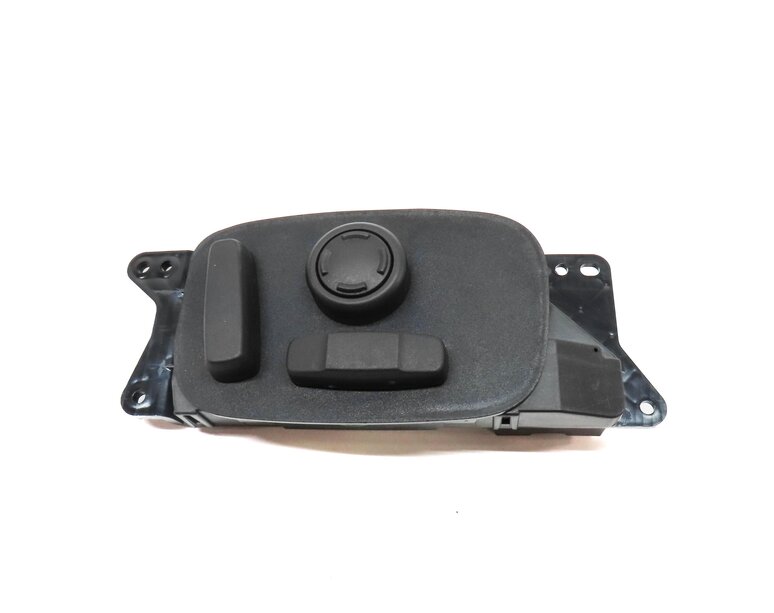 Thumbnail 2: 2017 LAND ROVER DISCOVERY SPORT (L550) FRONT RIGHT PASSENGER SEAT ADJUST SWITCH