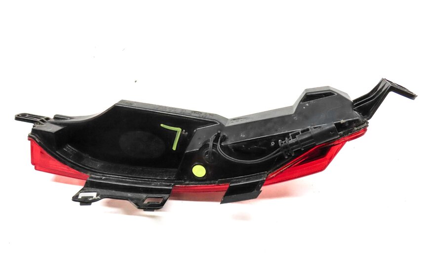 Thumbnail 5: 15-19 LAND ROVER DISCOVERY SPORT (L550) LEFT REAR BUMPER TAILLIGHT LIGHT LAMP