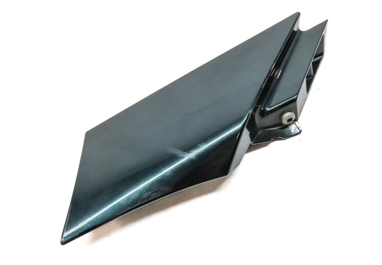 Thumbnail 3: 2017 DISCOVERY SPORT (L550) FRONT LEFT DRIVER LOWER FENDER END CAP MOULDING TRIM