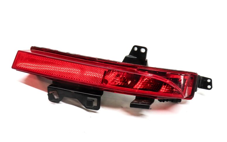 15-19 LAND ROVER DISCOVERY SPORT (L550) RIGHT REAR BUMPER TAILLIGHT LIGHT LAMP