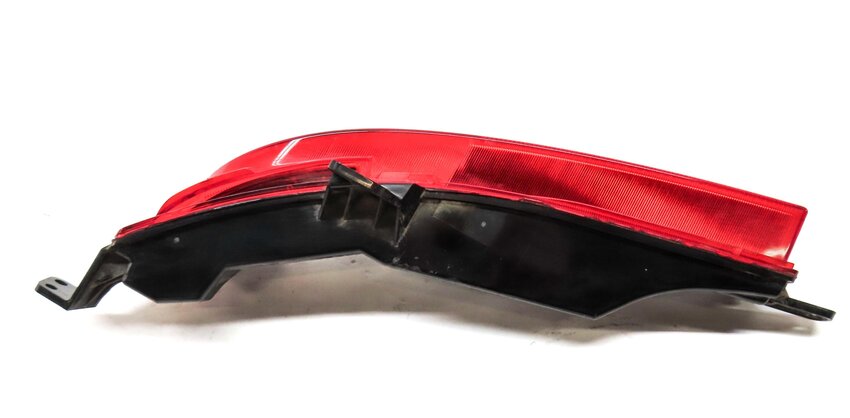 Thumbnail 4: 15-19 LAND ROVER DISCOVERY SPORT (L550) RIGHT REAR BUMPER TAILLIGHT LIGHT LAMP