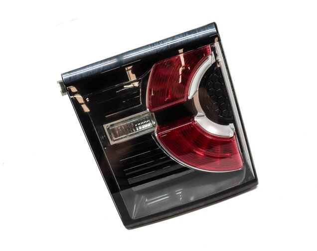 Thumbnail 4: 15-19 LAND ROVER DISCOVERY SPORT L550 REAR RIGHT INNER TAILLIGHT TAIL LAMP (SE)