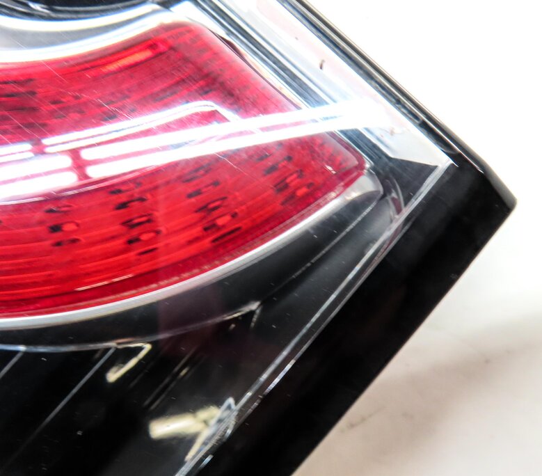 Thumbnail 9: 15-19 LAND ROVER DISCOVERY SPORT L550 REAR RIGHT INNER TAILLIGHT TAIL LAMP (SE)