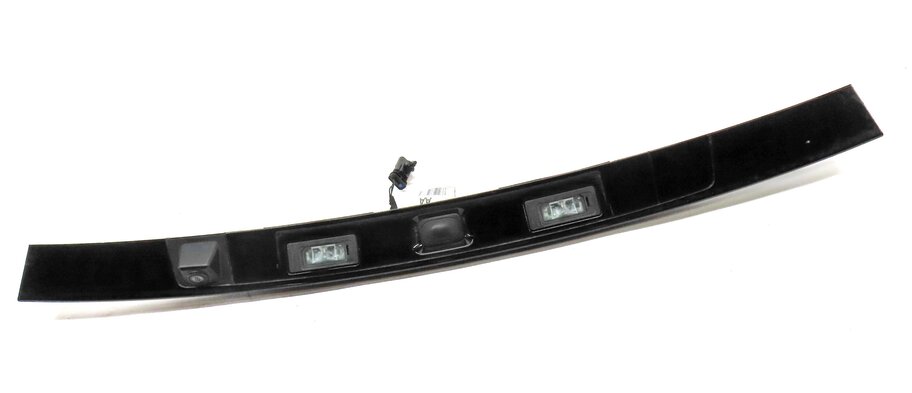 Thumbnail 3: 2017 DISCOVERY SPORT (L550) REAR TRUNK HANDLE TRIM w/ LIGHTS & REVERSE CAMERA