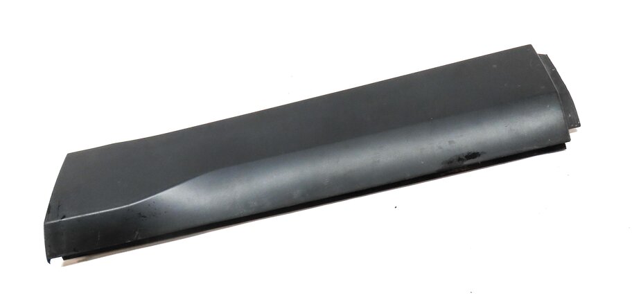 Thumbnail 3: 2015-2019 LAND ROVER DISCOVER SPORT (L550) REAR RIGHT LOWER DOOR MOULDING TRIM