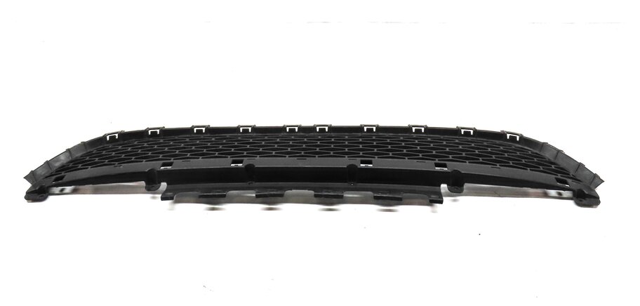 Thumbnail 4: 2017 LAND ROVER DISCOVERY SPORT (L550) FRONT LOWER CENTER BUMPER GRILLE AIR VENT