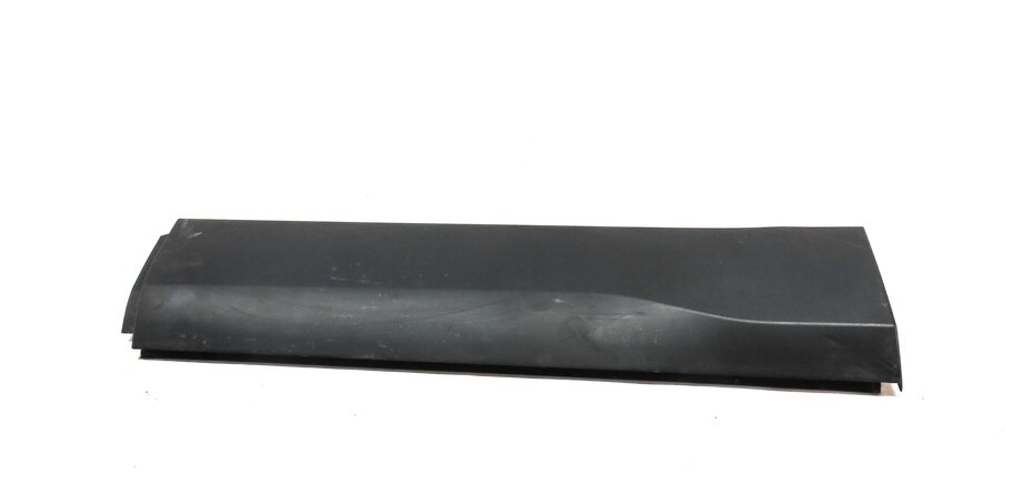 Thumbnail 2: 2015-2019 LAND ROVER DISCOVER SPORT (L550) REAR LEFT LOWER DOOR MOULDING TRIM