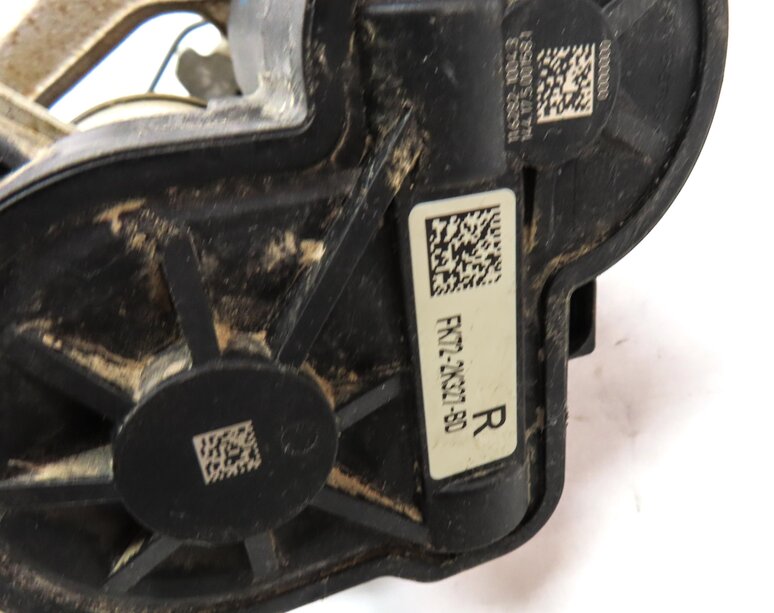 Thumbnail 10: 15-19 JAGUAR E-PACE DISCOVERY SPORT EVOQUE (L538 L550) RIGHT REAR BRAKE CALIPER