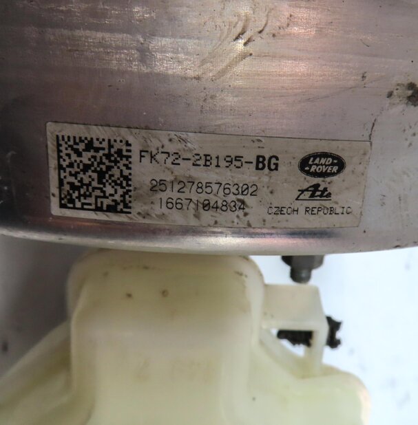 Thumbnail 7: 15-19 RANGE ROVER EVOQUE DISCOVERY SPORT (L538 L550) BRAKE BOOSTER w/ CYLINDER