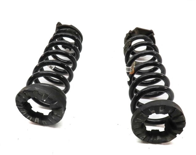 Thumbnail 4: 2015-2019 LAND ROVER DISCOVERY SPORT (L550) REAR SUSPENSION COIL SPRING SET-2