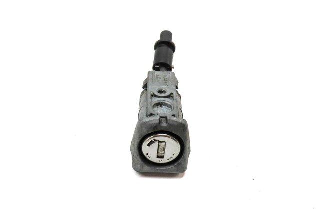 Thumbnail 9: 2015 AUDI A3 (8V) 2.0L SPEEDOMETER IGNITION LOCK BODY ENGINE MODULE & KEY SET