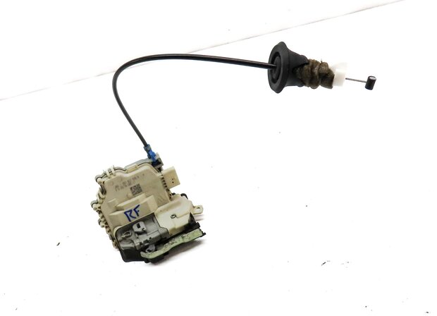 Thumbnail 3: 15-21 AUDI A3 S3 A4 Q5 TT (8V B9 MK3 FY) RIGHT FRONT PASSENGER DOOR LOCK LATCH