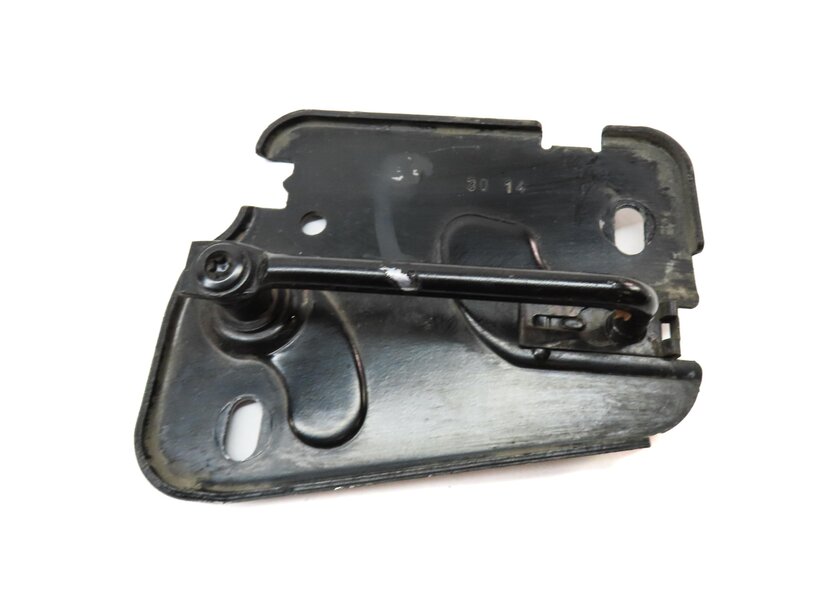 Thumbnail 5: 2015 AUDI A3 (8V) HOOD LEFT & RIGHT STRIKER & SAFETY CATCH HOOK & RELEASE LEVER