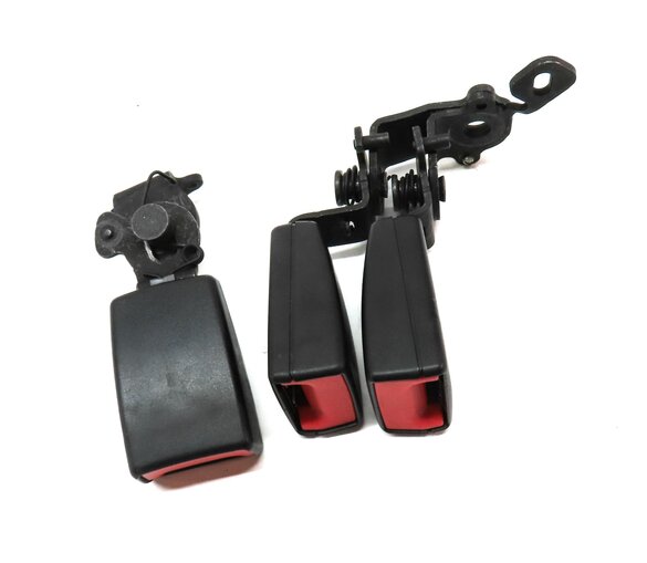 Thumbnail 3: 2015 AUDI A3 (8V) REAR LEFT & RIGHT SEATBELT BUCKLE RECEIVER SET 2 (BLACK)