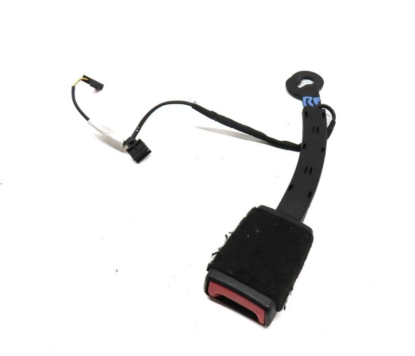 2015-2018 AUDI A3 S3 RS3 (8V) RIGHT FRONT PASSENGER SEATBELT BUCKLE RECEIVER