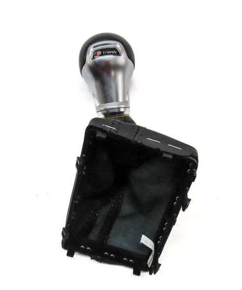 Thumbnail 2: 2015 AUDI A3 (8V) AUTO AUTOMATIC SHIFTER SHIFT KNOB & BOOT 8V1713139G