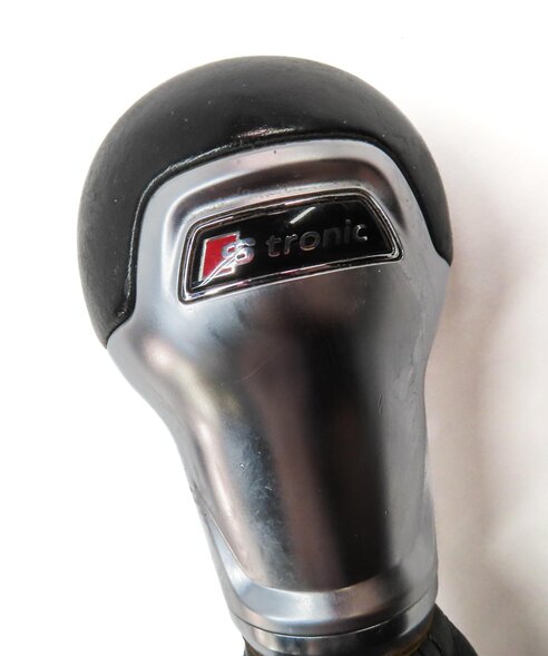 Thumbnail 6: 2015 AUDI A3 (8V) AUTO AUTOMATIC SHIFTER SHIFT KNOB & BOOT 8V1713139G