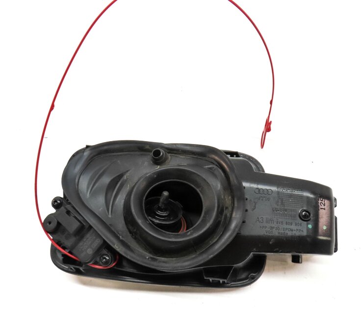Thumbnail 5: 2015-2018 AUDI A3 S3 (8V) FUEL TANK FILLER HOUSING GAS TANK DOOR FLAP (BLACK A2)