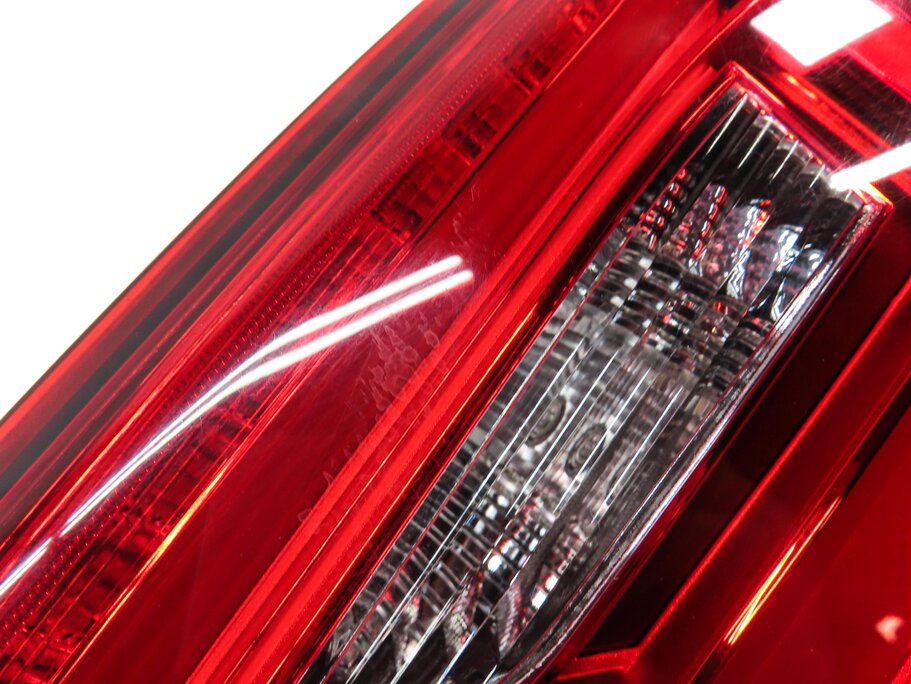Thumbnail 7: 2015-2016 AUDI A3 S3 (8V) SEDAN CONVERTIBLE RIGHT INNER LED TAILLIGHT LIGHT LAMP