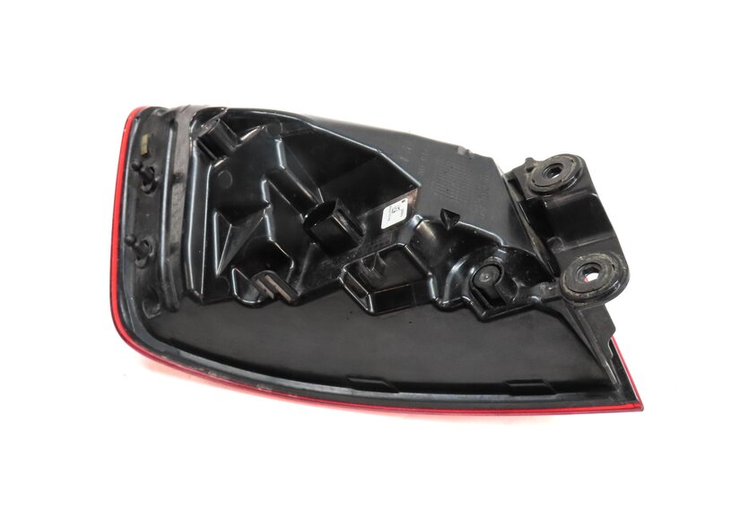 Thumbnail 5: 15-16 AUDI A3 S3 8V SEDAN CONVERTIBLE RIGHT OUTER LED TAILLIGHT BRAKE LIGHT LAMP