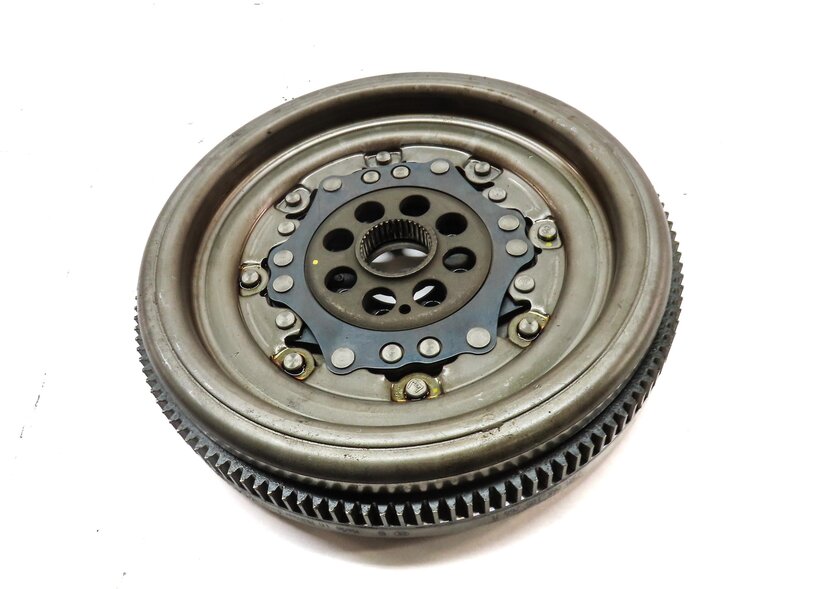 Thumbnail 2: 15-18 VW GOLF GTI AUDI A3 S3 TT (8V MK3) 2.0L AUTOMATIC TRANSMISSION FLYWHEEL