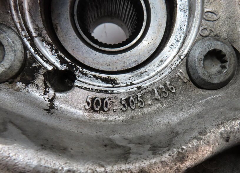 Thumbnail 6: 15-19 VW GOLF / AUDI A3 S3 RS3 (8V) AWD - RIGHT REAR SPINDLE KNUCKLE WHEEL HUB