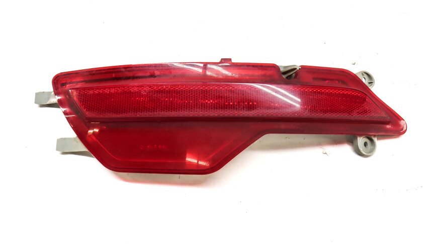 Thumbnail 4: 2011 BMW X6 (E71) REAR RIGHT PASSENGER BUMPER REFLECTOR MARKER