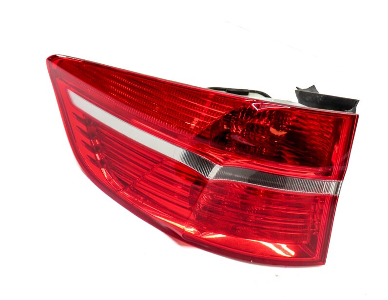 2008-2012 BMW X6 X6M (E71 E72) LEFT DRIVER REAR OUTER TAILLIGHT BRAKE LIGHT LAMP