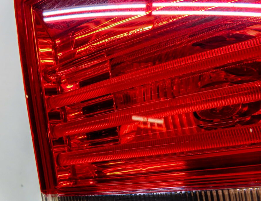 Thumbnail 7: 2008-2012 BMW X6 X6M (E71 E72) RIGHT PASSENGER REAR INNER TAILLIGHT LIGHT LAMP