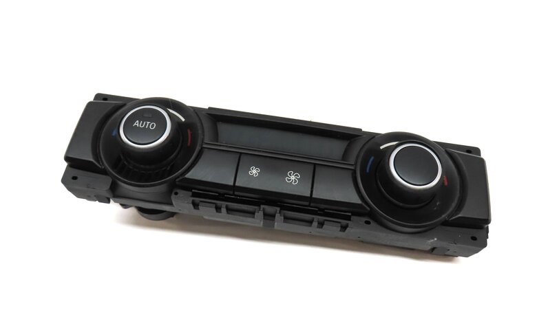 2011 BMW X6 (E71) REAR HEATER A/C TEMPERATURE CLIMATE CONTROL PANEL