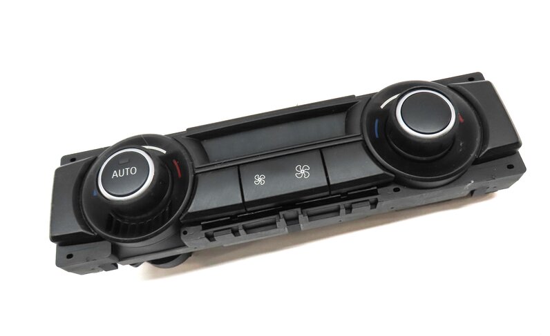 Thumbnail 3: 2011 BMW X6 (E71) REAR HEATER A/C TEMPERATURE CLIMATE CONTROL PANEL