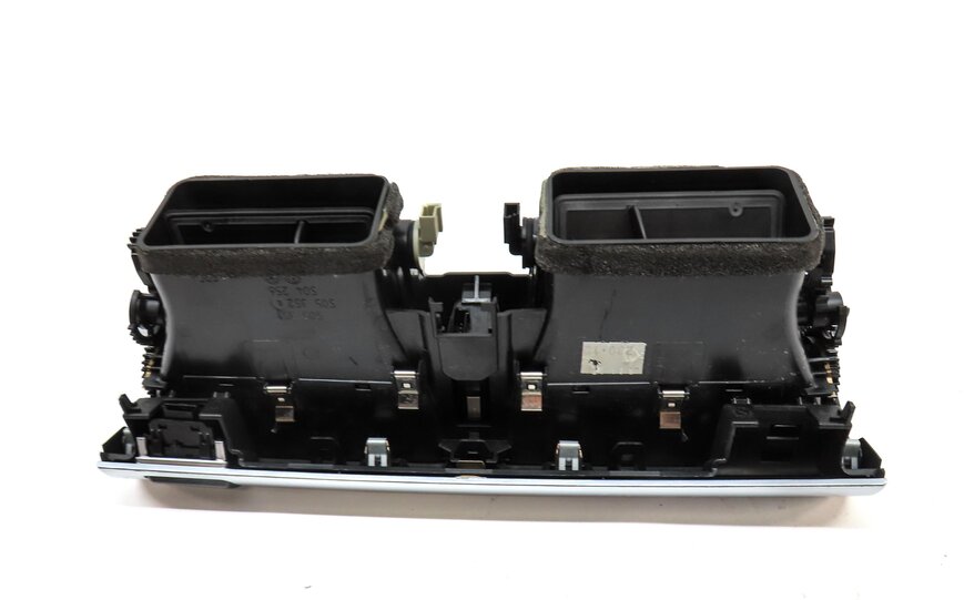 Thumbnail 5: 2011 BMW X6 (E71) FRONT CENTER DASH HEATER A/C AIR VENT