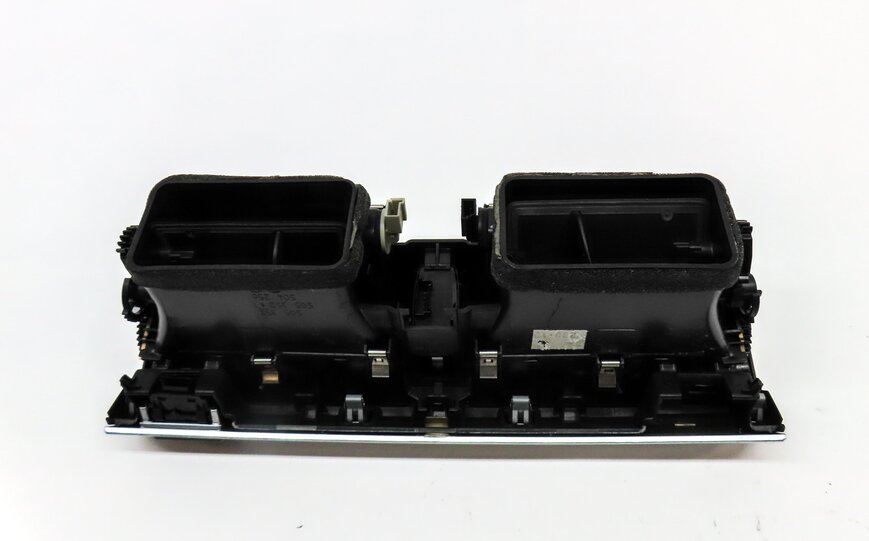 Thumbnail 6: 2011 BMW X6 (E71) FRONT CENTER DASH HEATER A/C AIR VENT